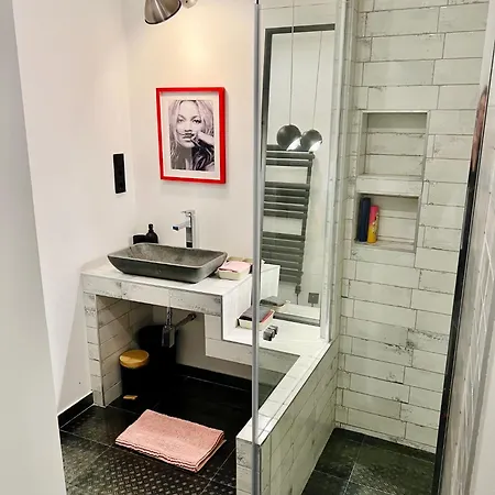 Hello Fox בודפשט