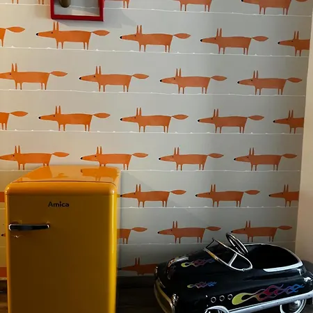Hello Fox * Budapest